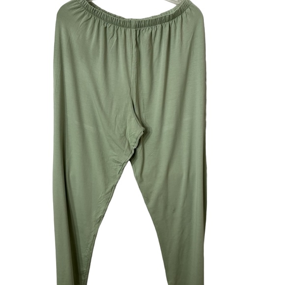 Cinema Eloile Ladys Pajamas A Blend of Poly, Rayon And Spandex Beautiful Set. - Picture 6 of 8